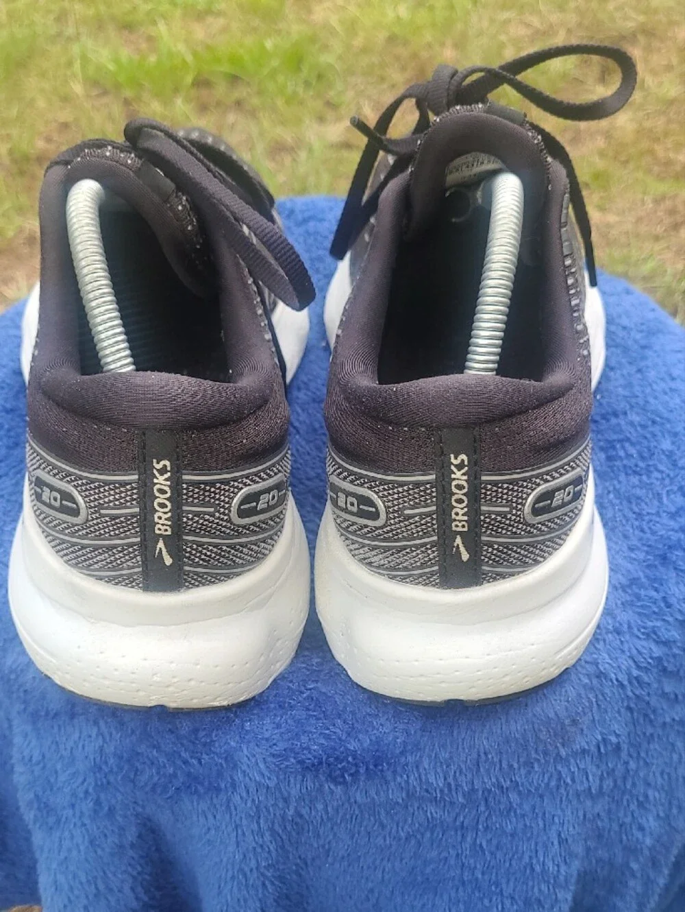 Brooks Men’s Glycerin 20 Running Sneakers - Black & White Size 9.5 Wide (2e)